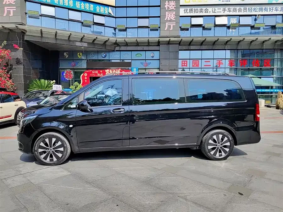 Mercedes Benz Vito
