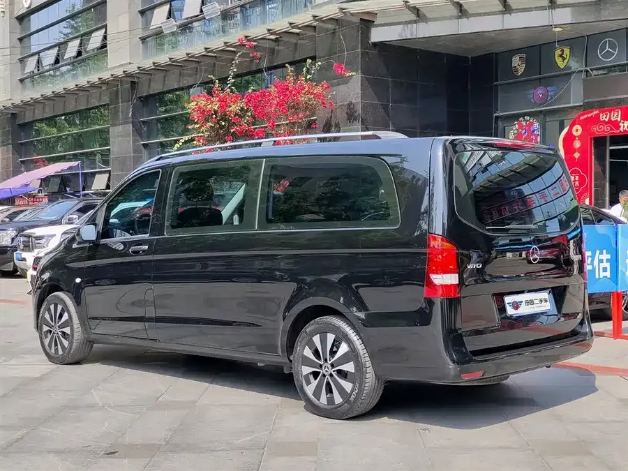 Mercedes Benz Vito