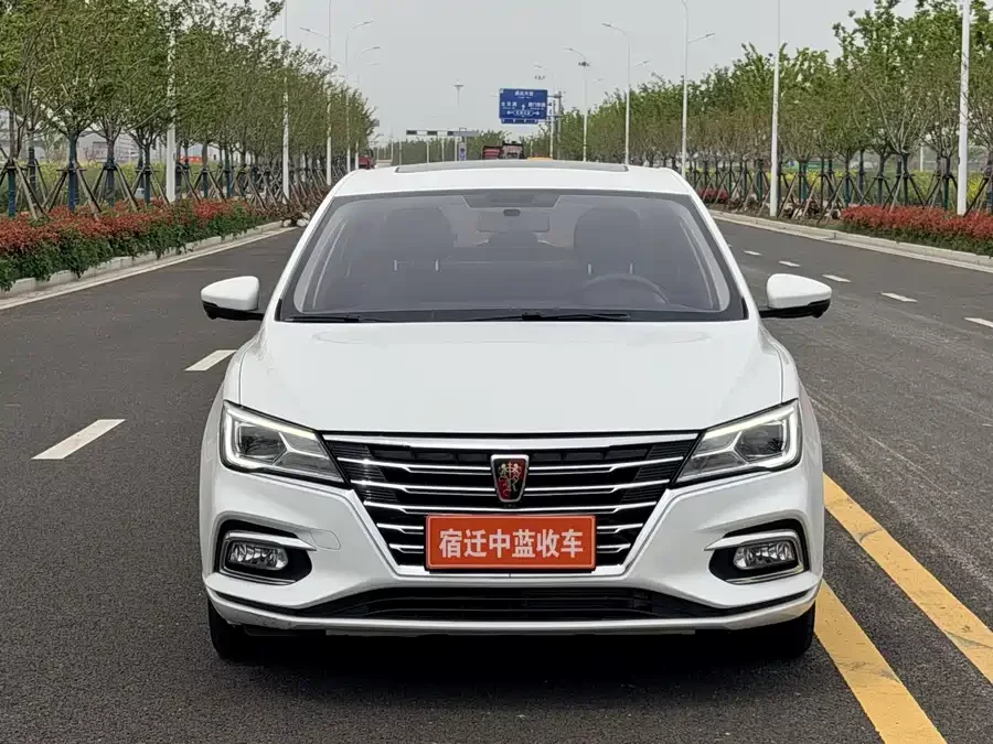 Roewe i5
