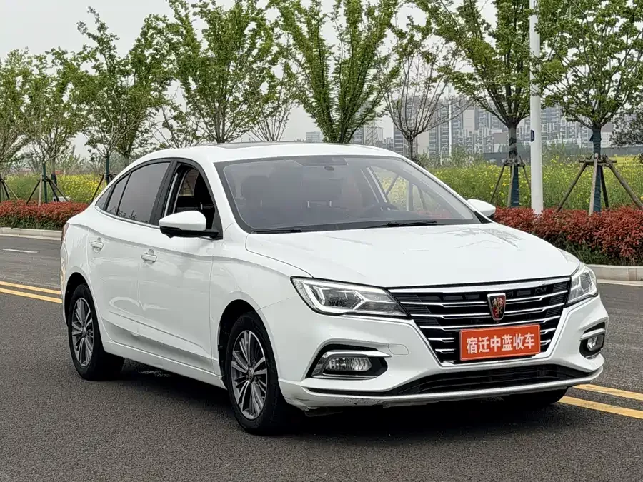 Roewe i5