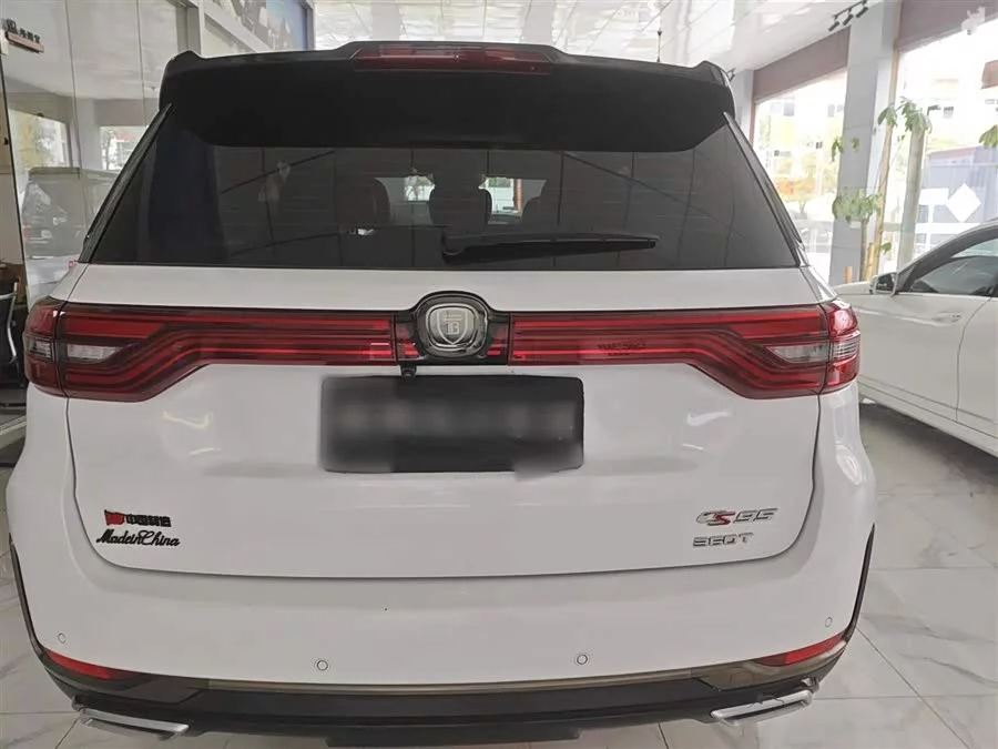 Changan CS95