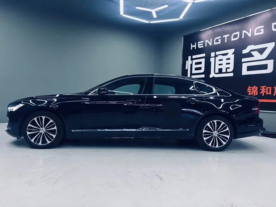 Volvo S90