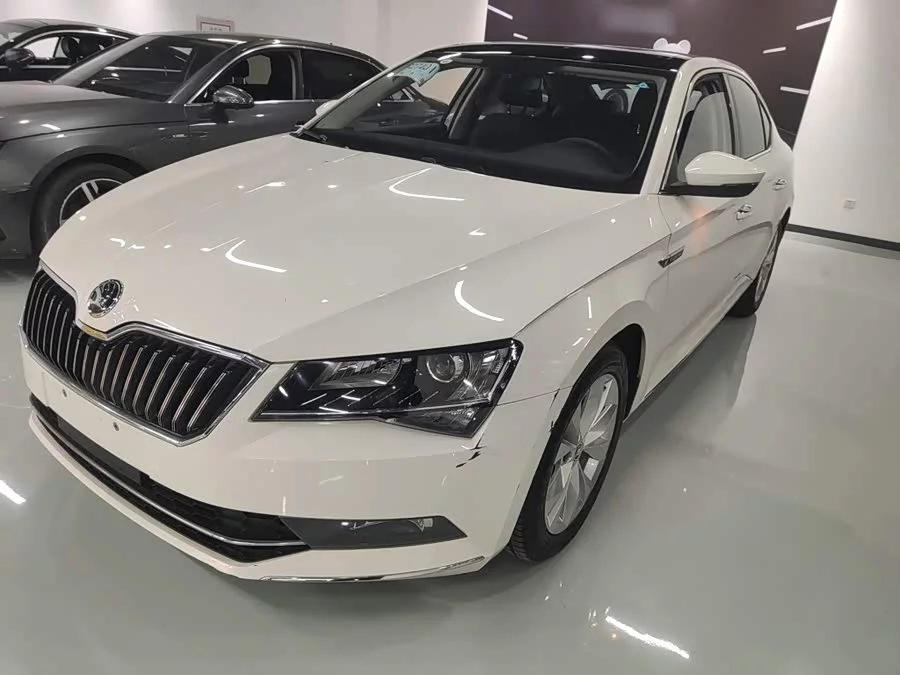 Skoda SuperB
