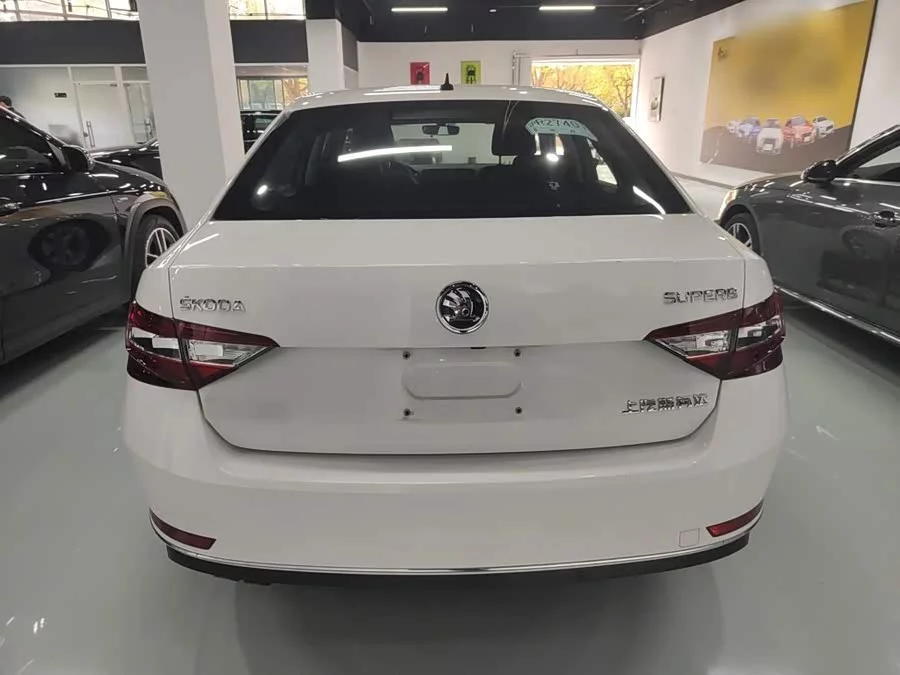 Skoda SuperB