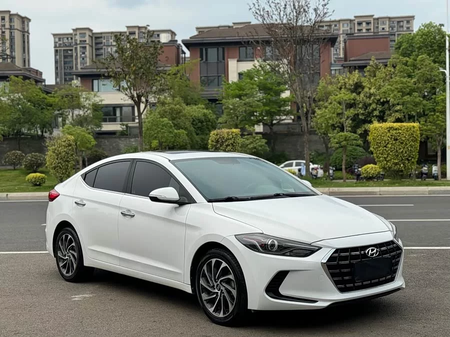 Hyundai elantra