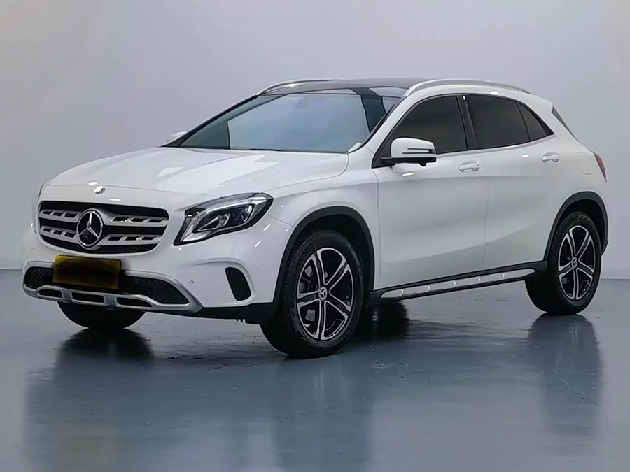 Mercedes Benz GLA