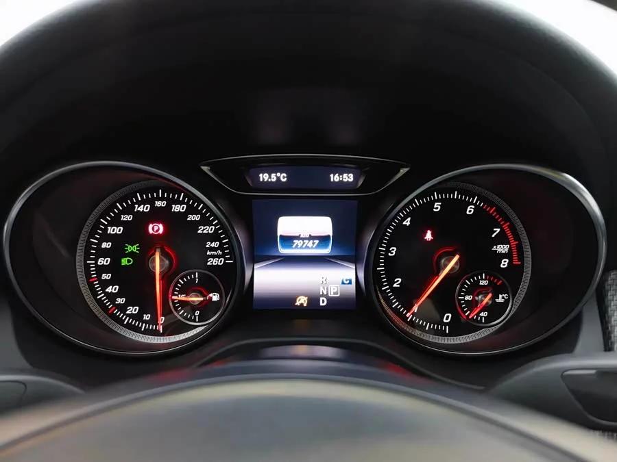 Mercedes Benz GLA