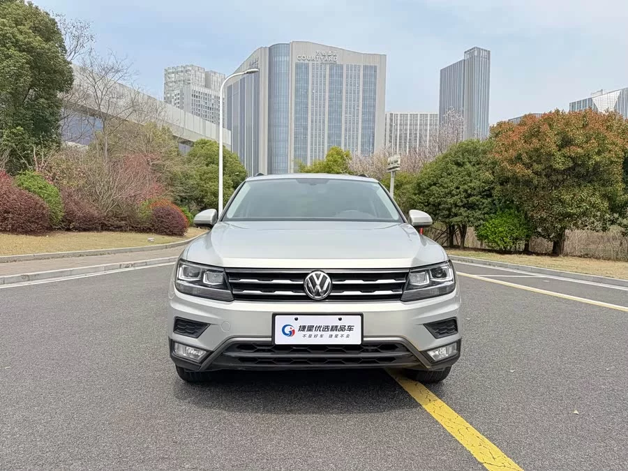 Volkswagen Tiguan L