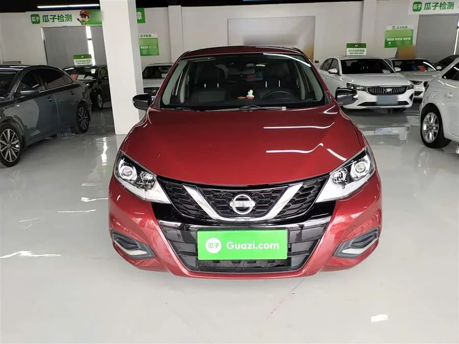 Nissan Tiida