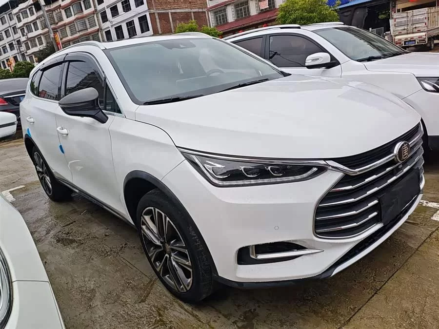 BYD Tang