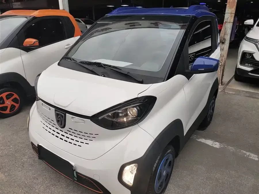Baojun E100