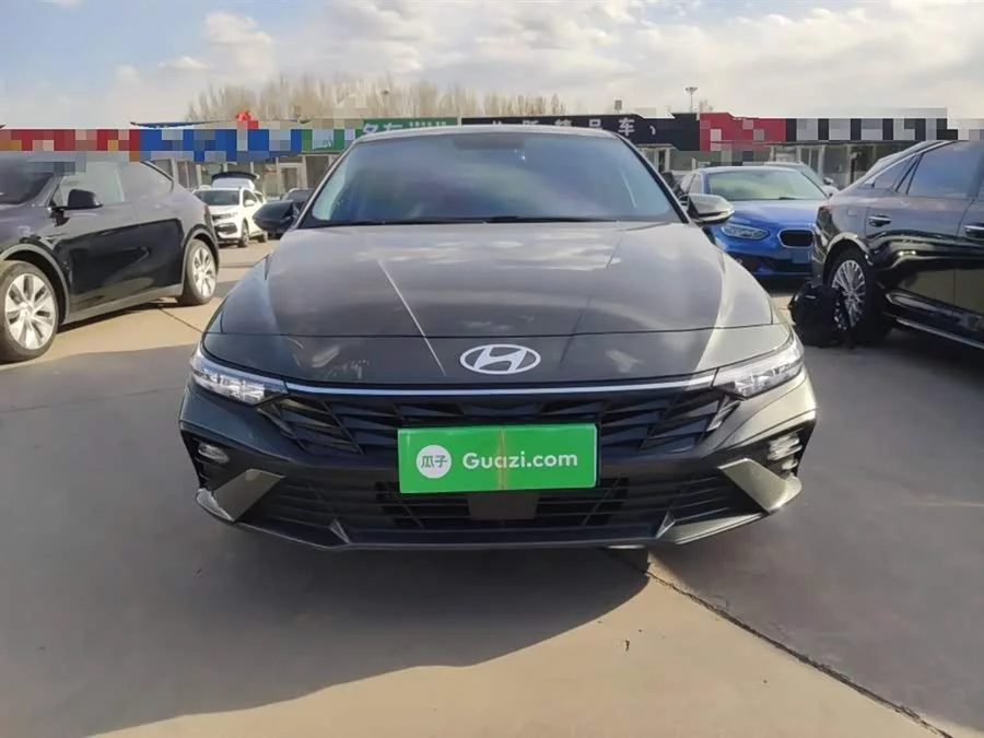 Hyundai Elantra