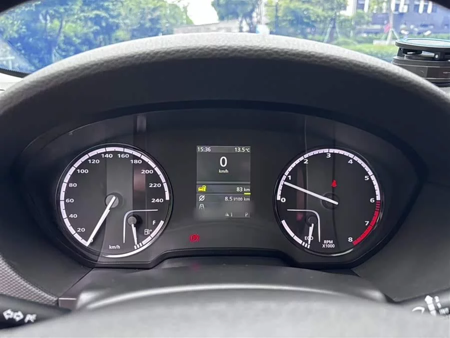 Qoros 5