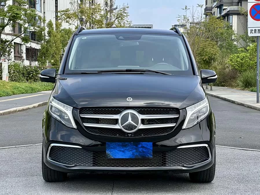 Mercedes Benz Class V