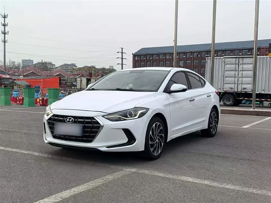 Hyundai elantra