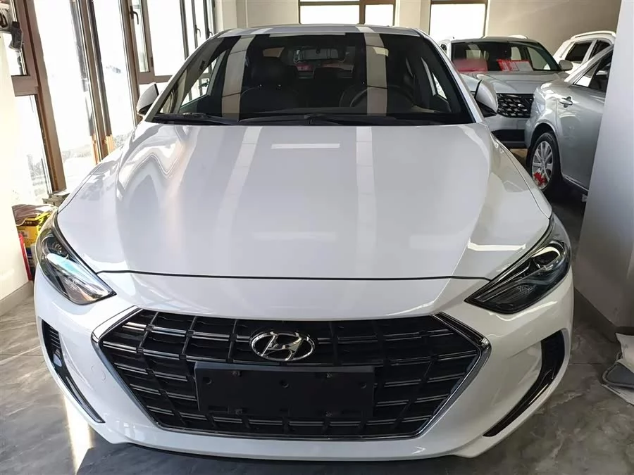 Hyundai elantra
