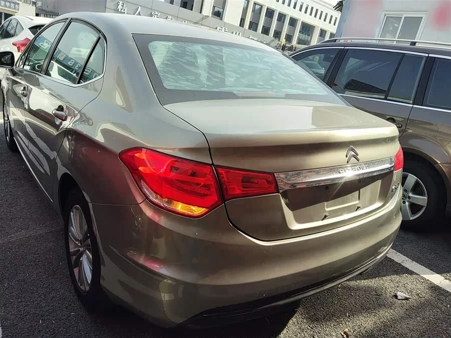 Citroën C4L