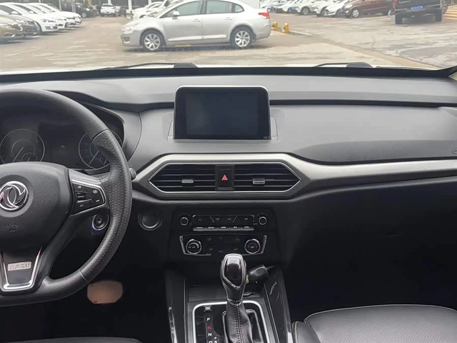Dongfeng Fengguang S560