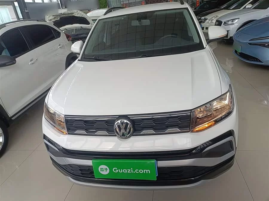 Volkswagen T-Cross (Tukai)