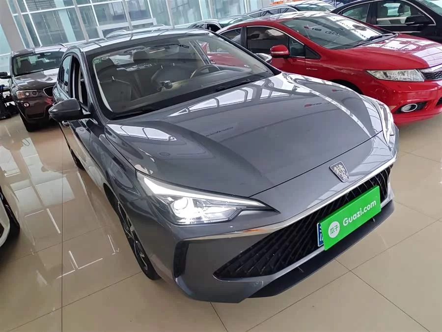 Roewe i5