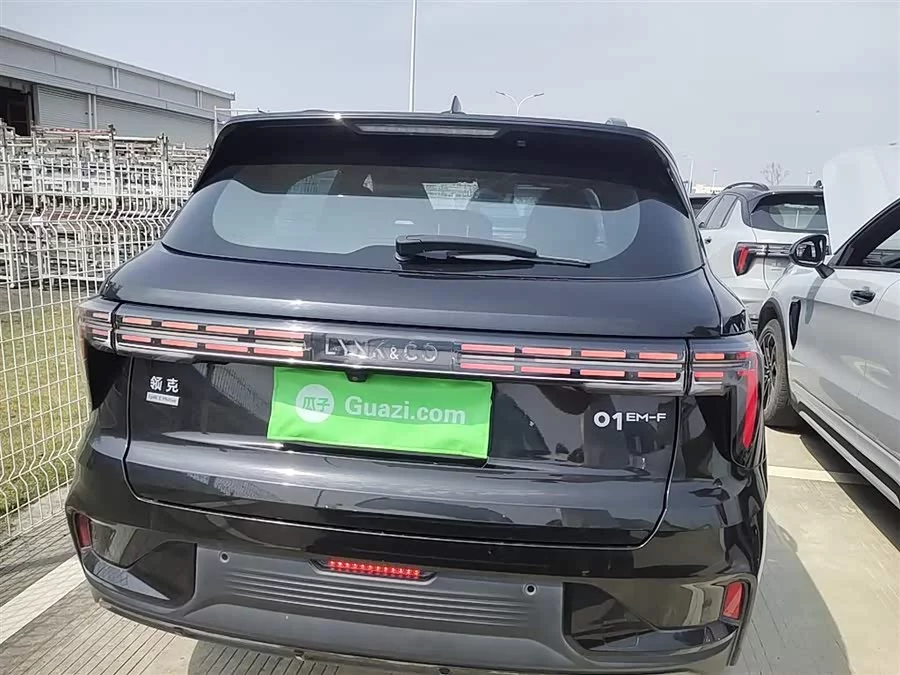 Lynk & Co 01