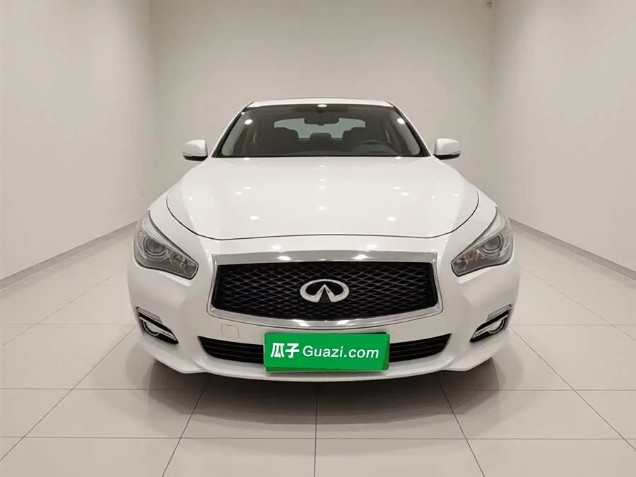 Infiniti Q50L