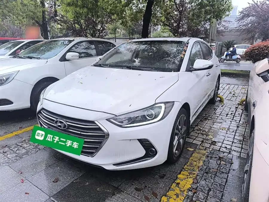 Hyundai elantra
