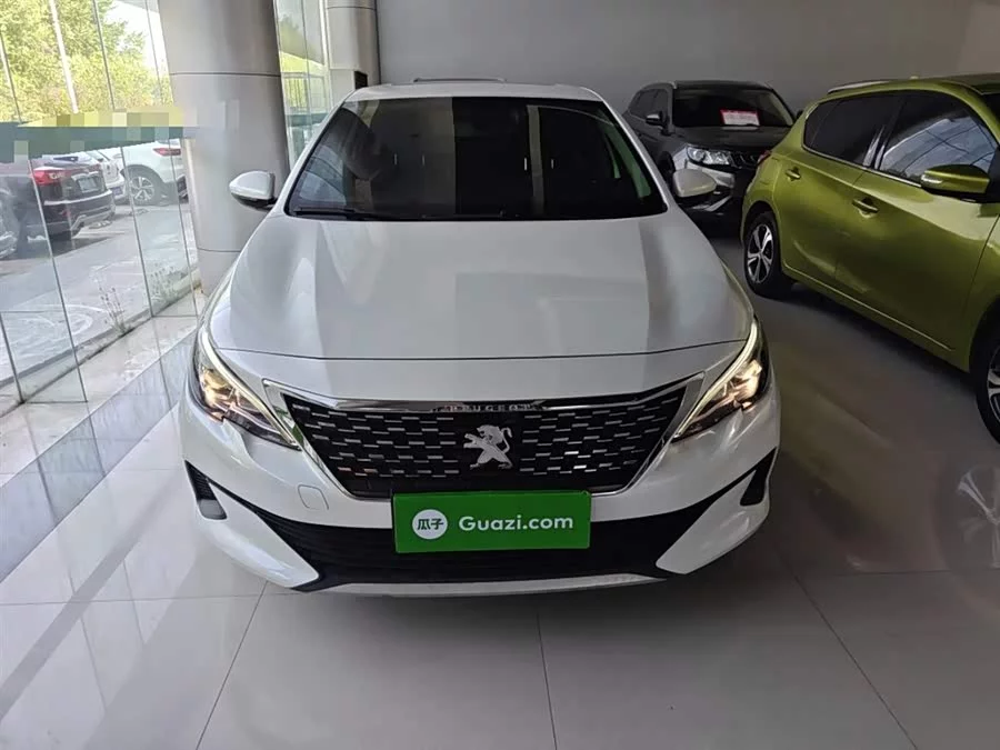 Peugeot 408