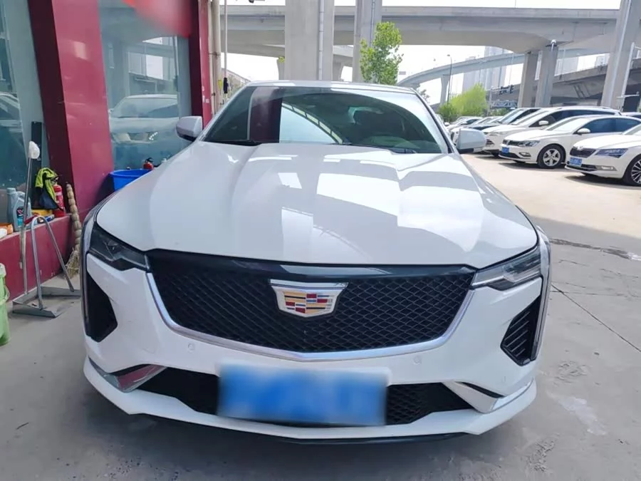 Cadillac CT4