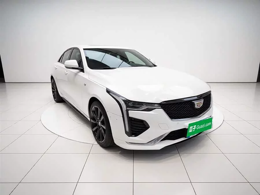 Cadillac CT4