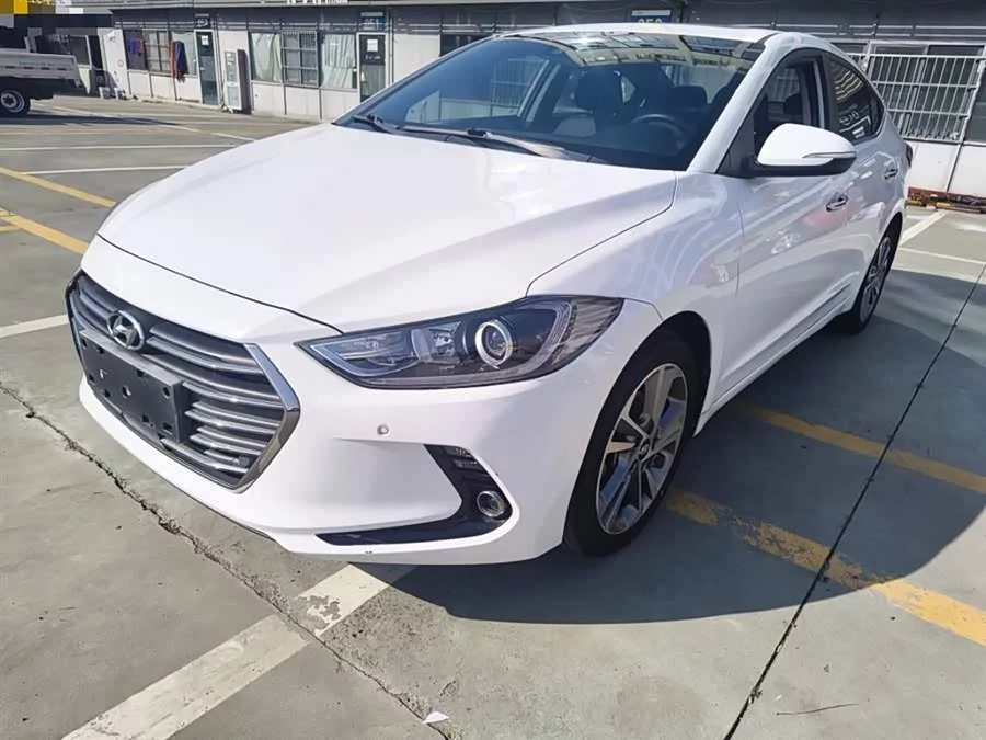 Hyundai elantra