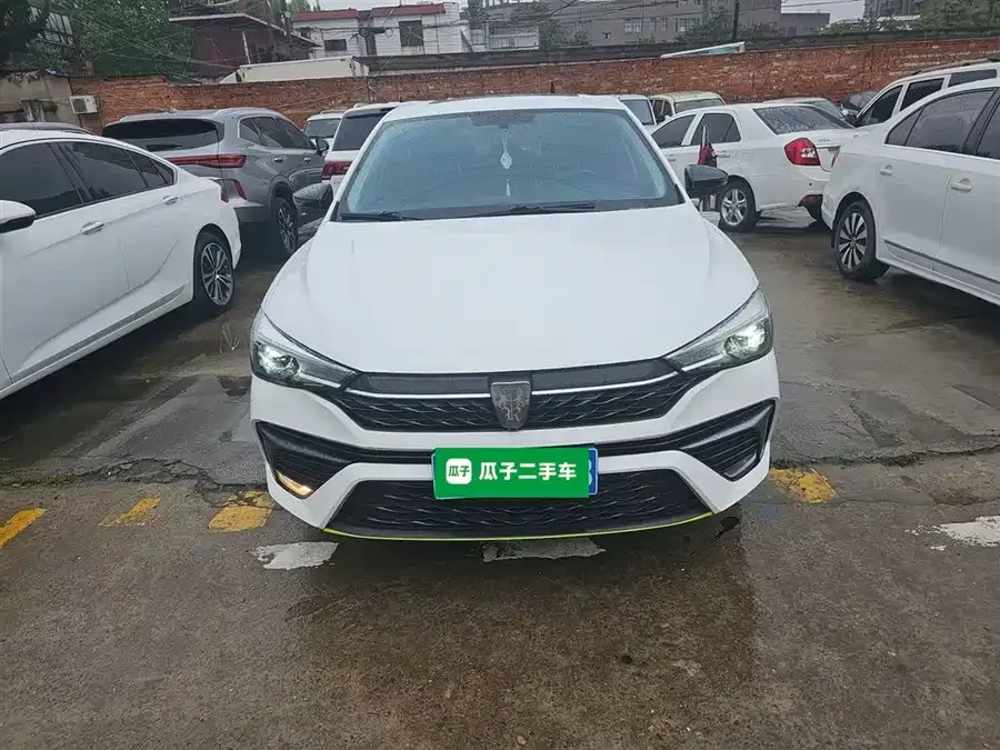 Roewe i5