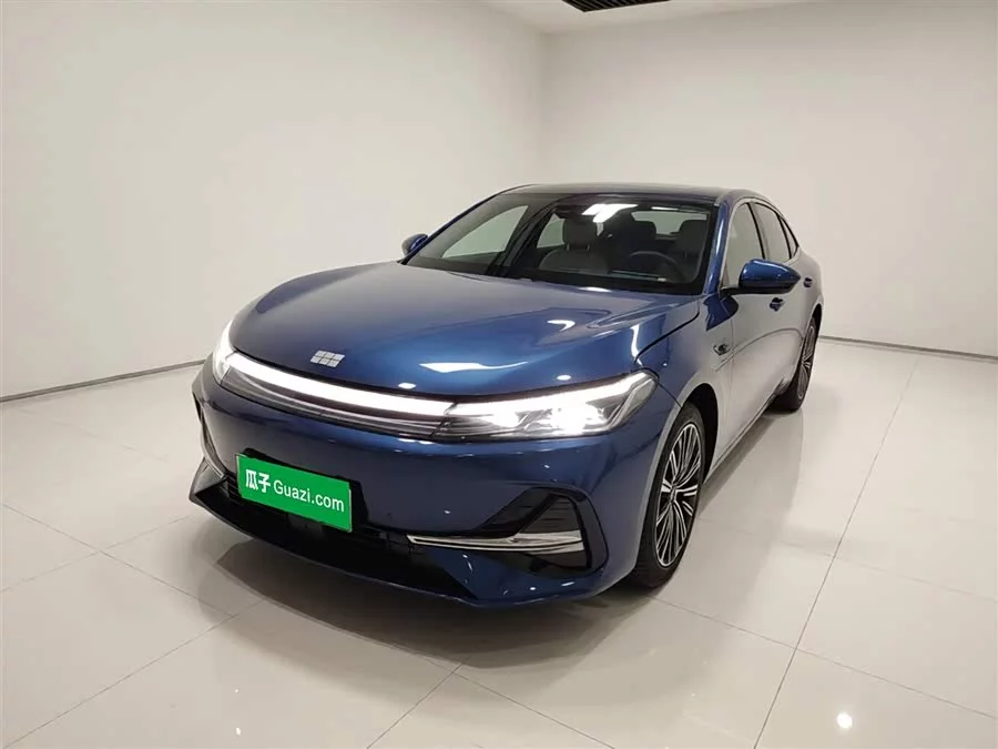 Geely Galaxy A7 EM
