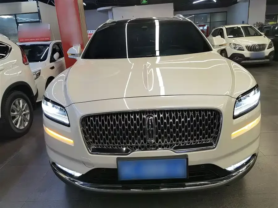 Lincoln Navigator