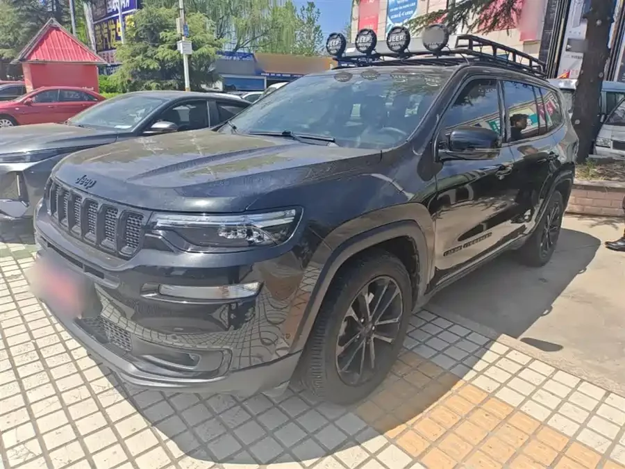 Jeep Commander