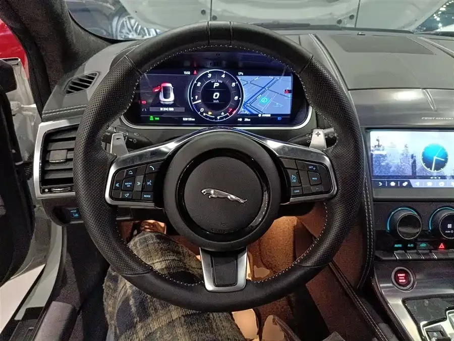 Jaguar F-TYPE