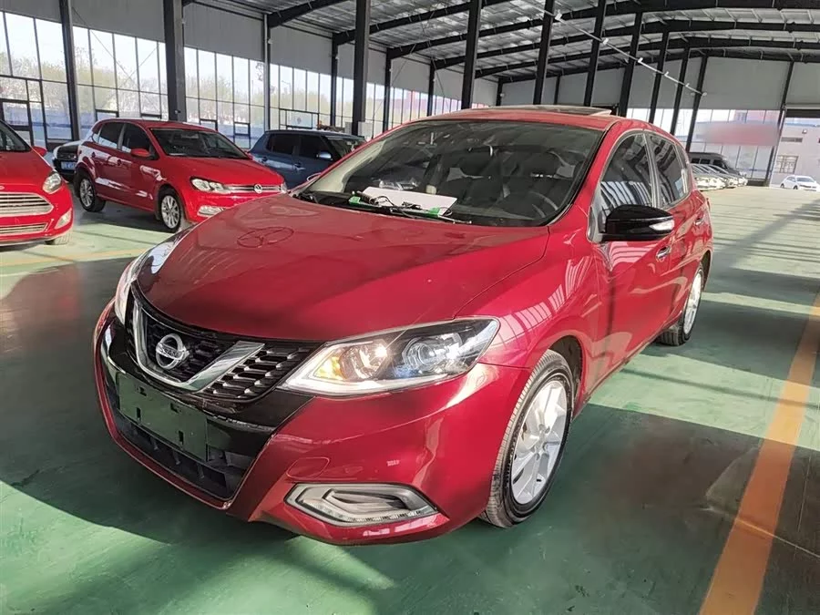 Nissan Tiida