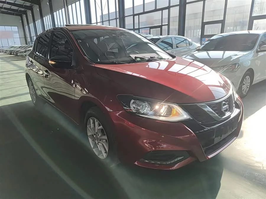 Nissan Tiida