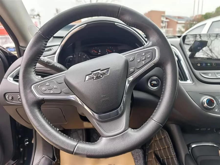 Chevrolet Malibu XL