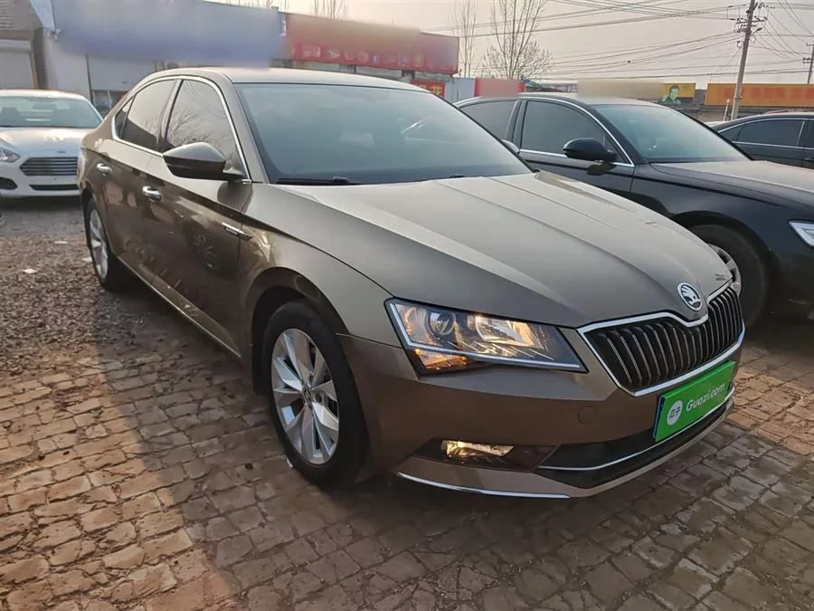 Skoda SuperB