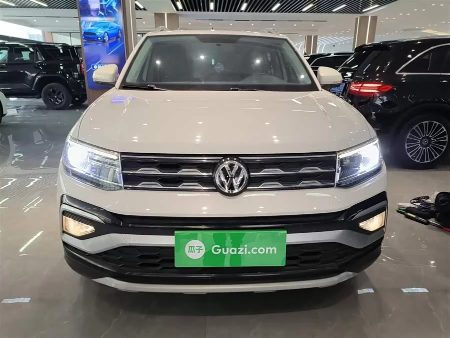 Volkswagen T-Cross (Tukai)