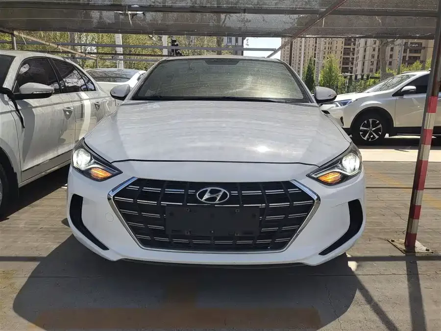 Hyundai elantra