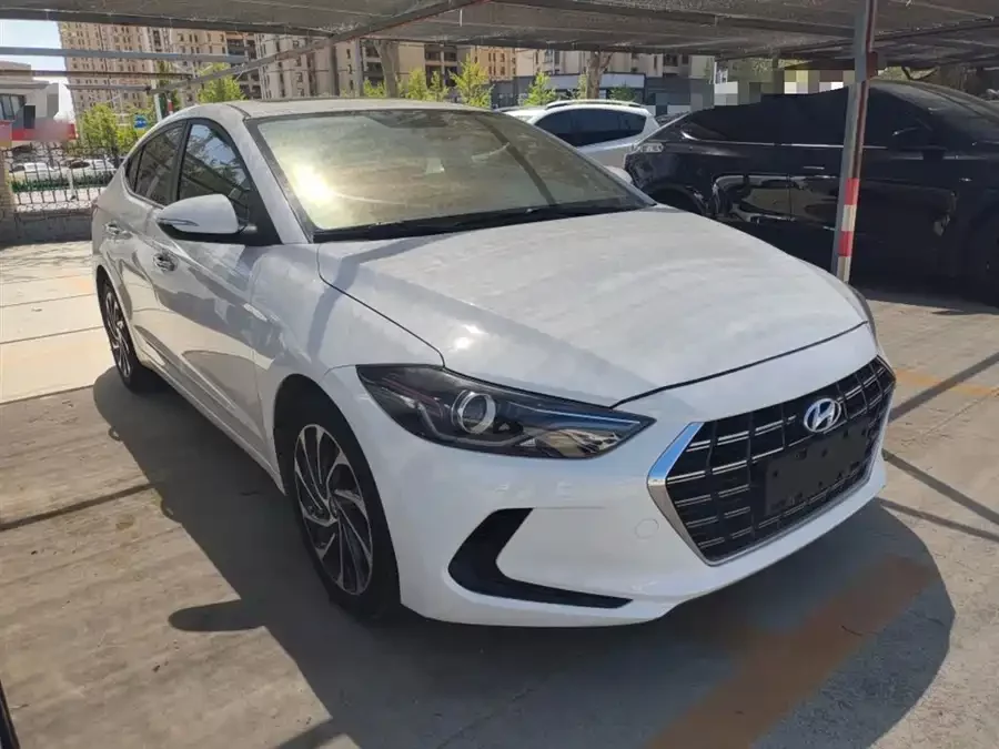 Hyundai elantra