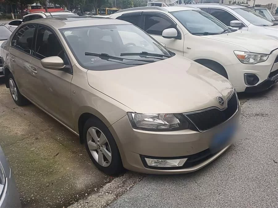Skoda Rapid