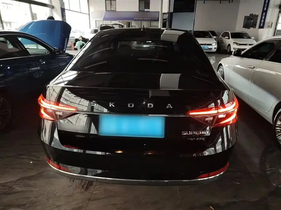 Skoda SuperB