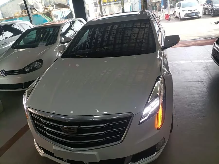 Cadillac XTS