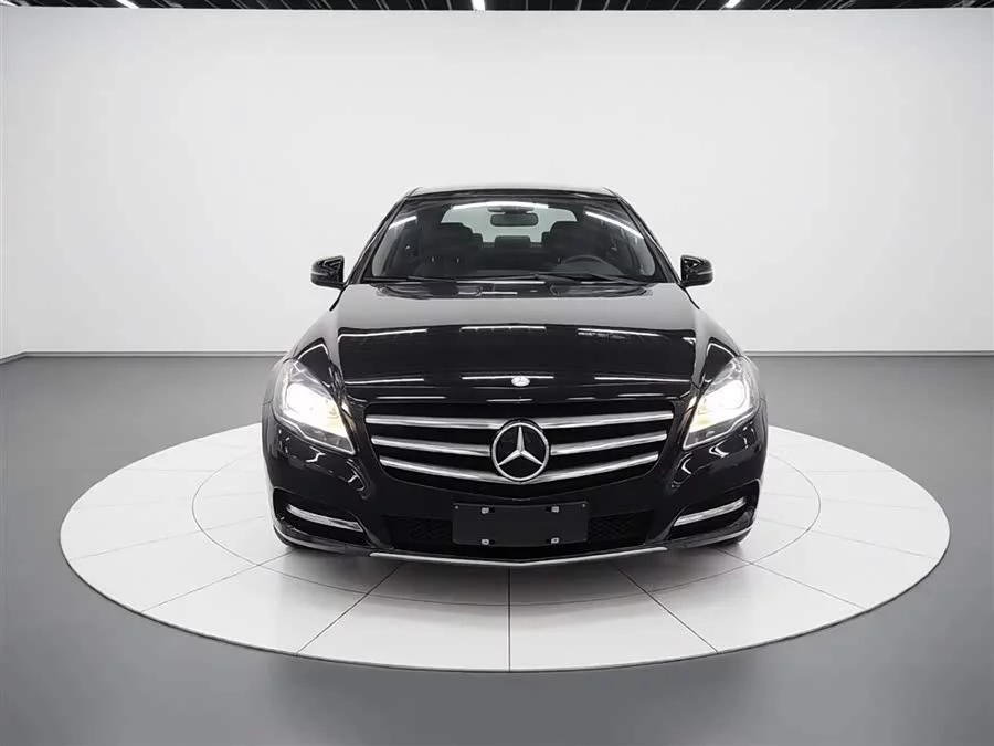 Mercedes Benz R-rated