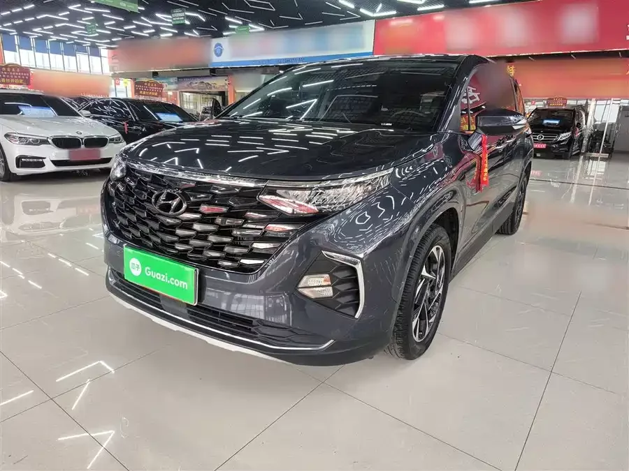 Hyundai Custo