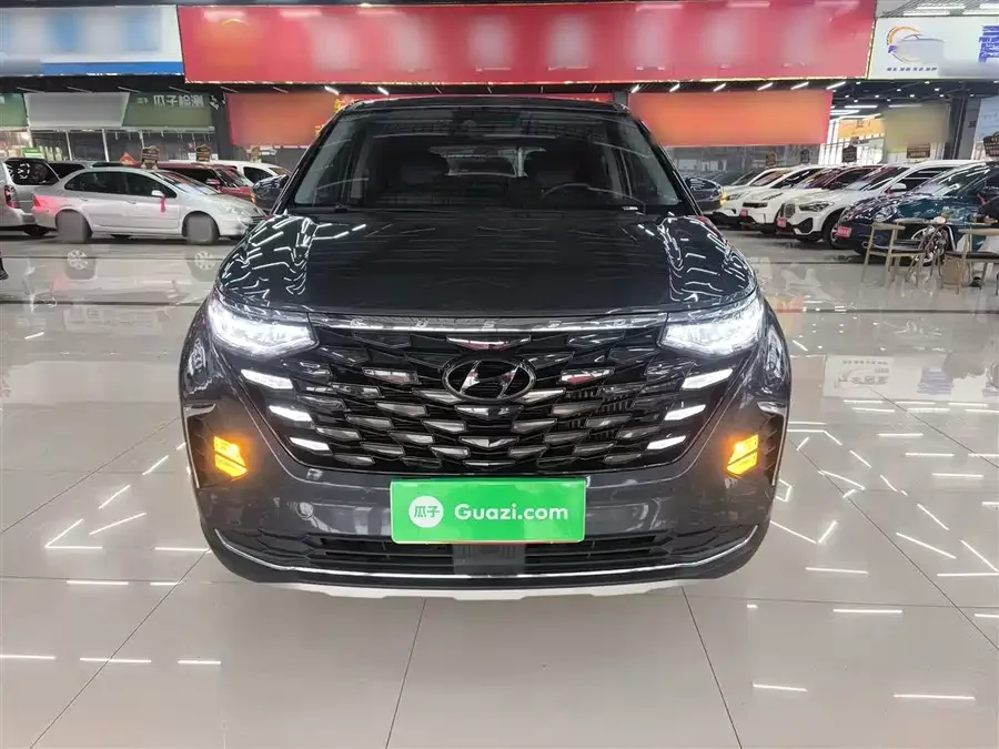 Hyundai Custo