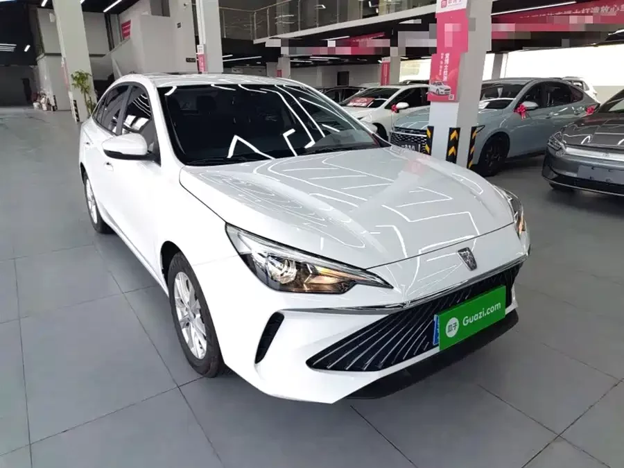Roewe i5